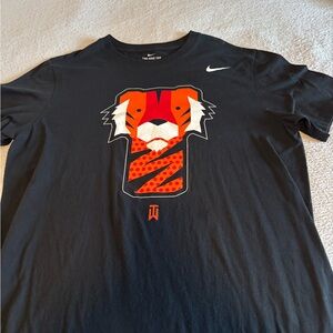 Nike Black Tiger Graphic Men's Shirt